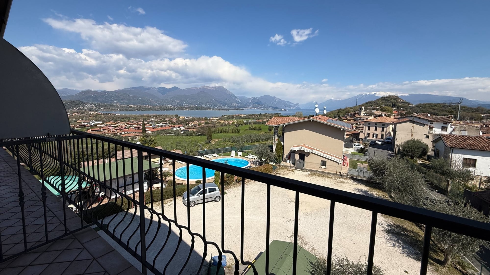 Balcone vista lago
